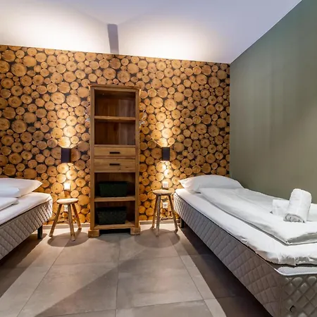 Schneeloewe L * 莱奥冈